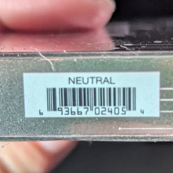 Girlactik Makeup Bundle- New in Box - Picture 4 of 4